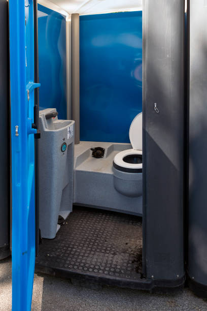 Portable Toilet Options We Offer in Stinnett, TX